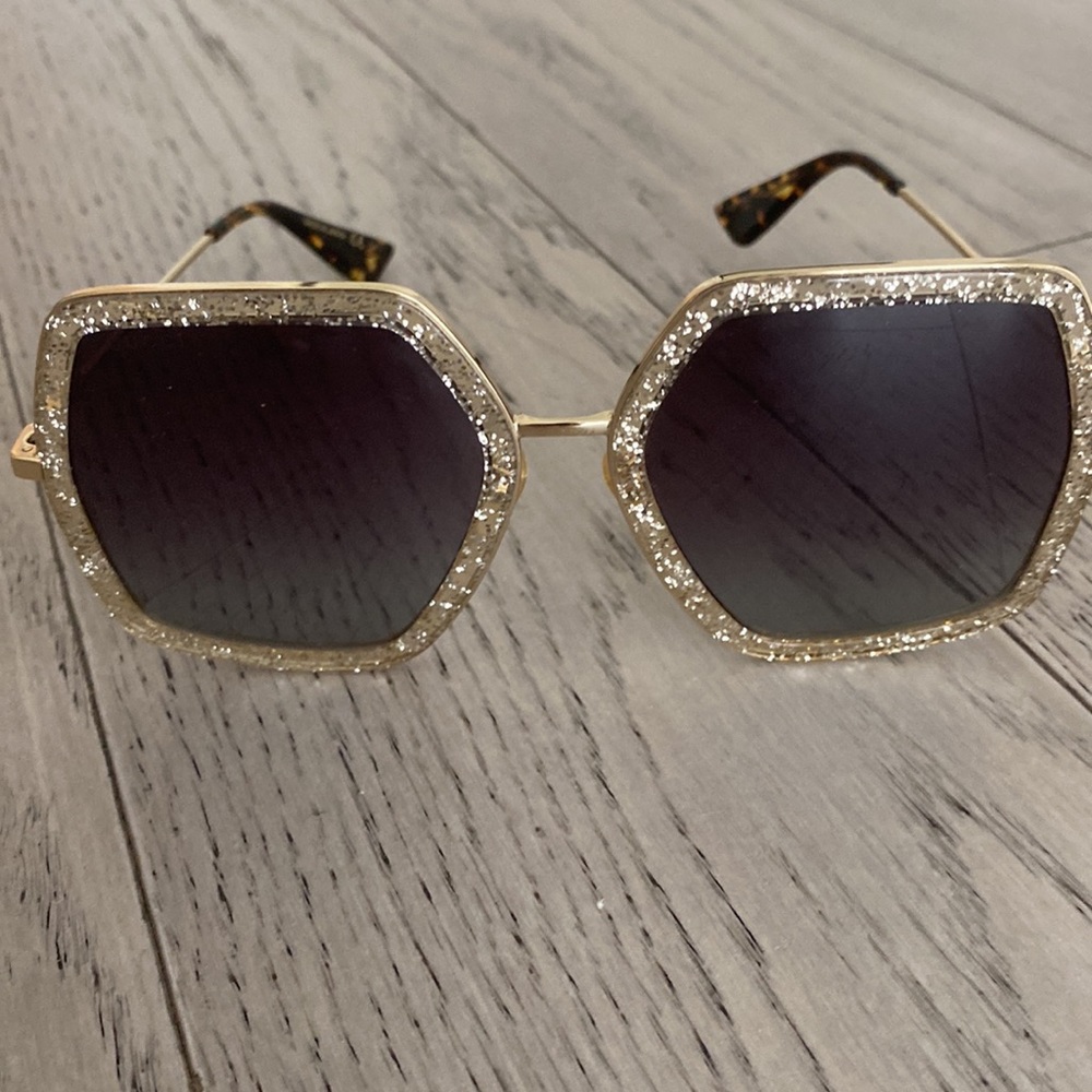 Gucci sunglasses - Picture 4 of 6